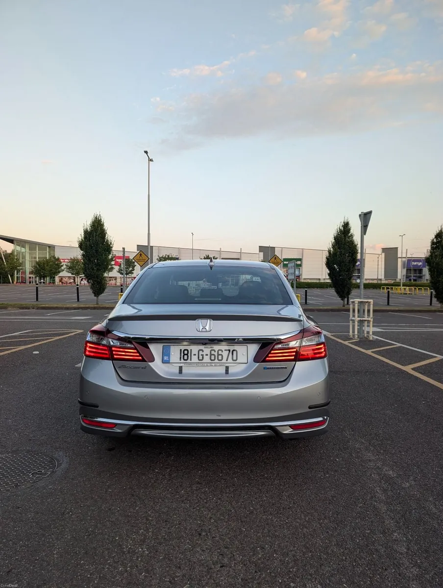 Honda Accord 2018 - Image 4