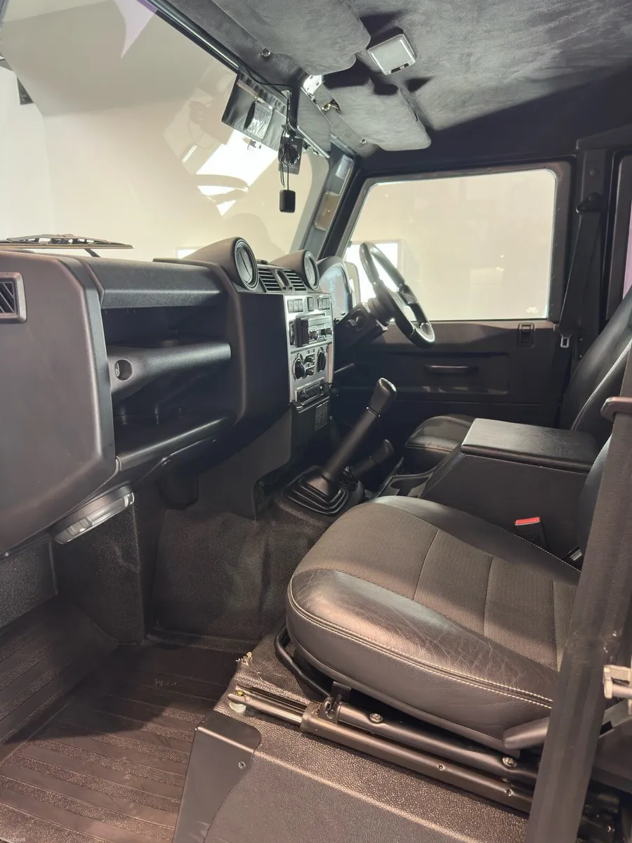 Land Rover Defender 110 Urban - Image 6