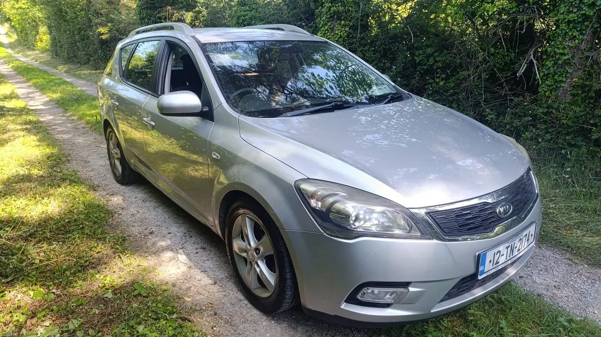 Kia Ceed 2012 - Image 2