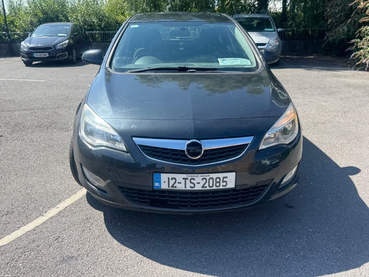 Vauxhall Astra 2012 1.2 diesel - Image 2
