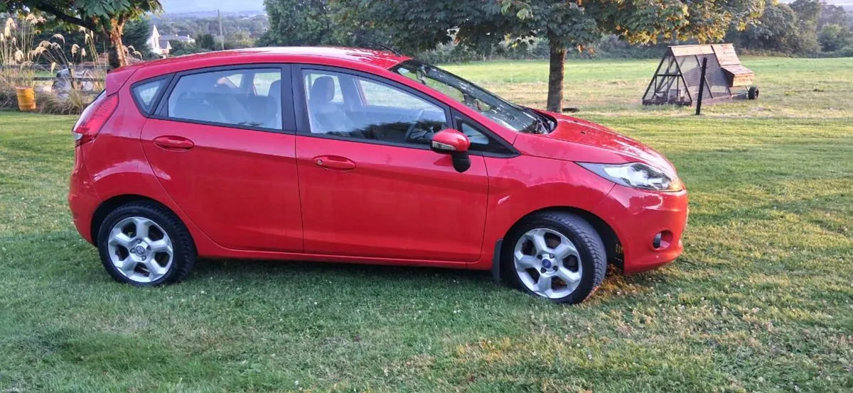 Car - Image 3