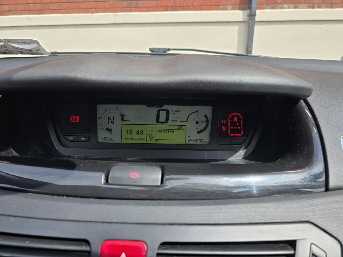 Citroen C4 2010 - Image 2