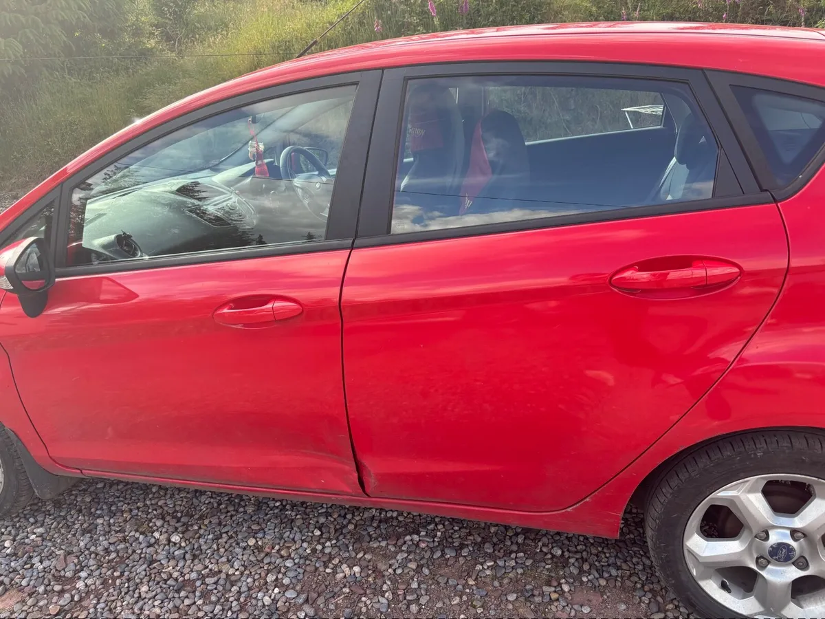 Ford Fiesta 2011 - Image 3