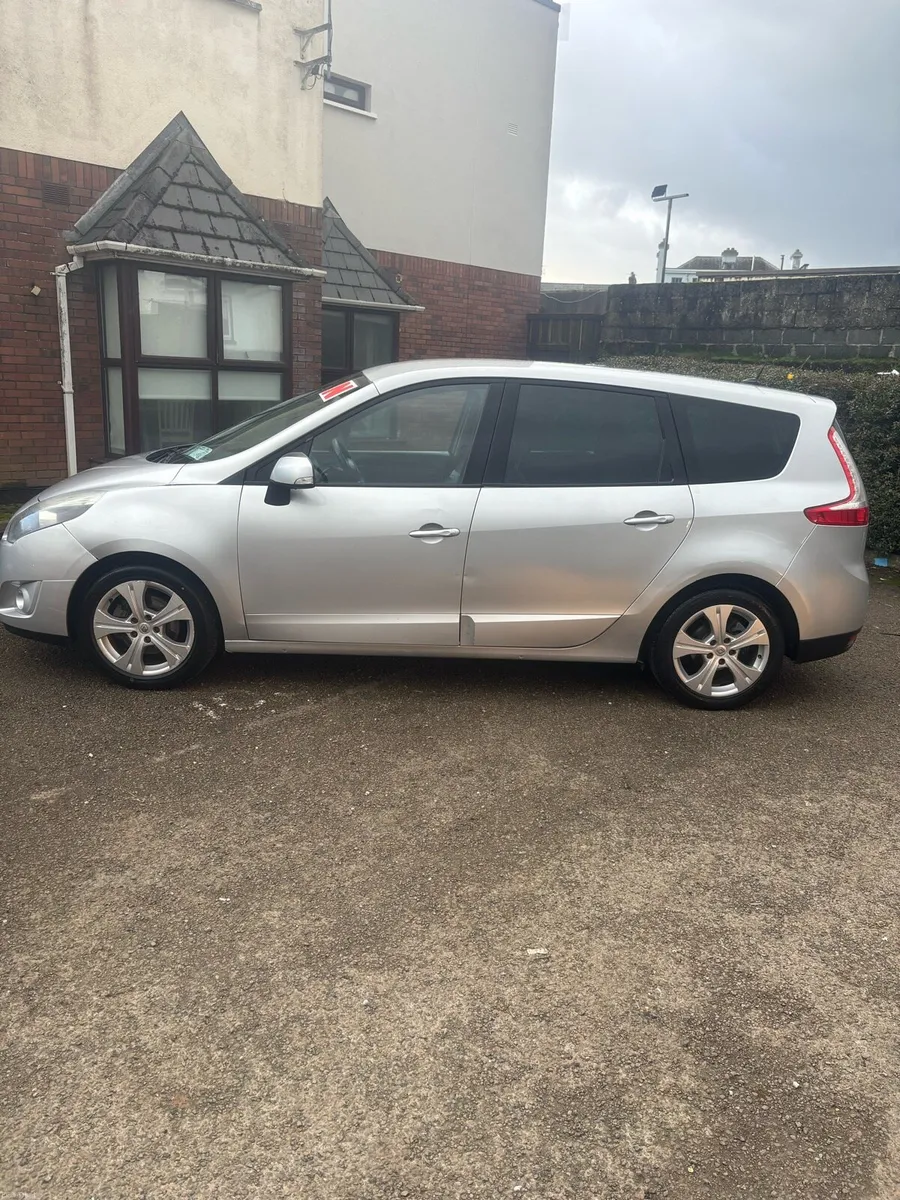 Renault Grand Scenic - Image 6