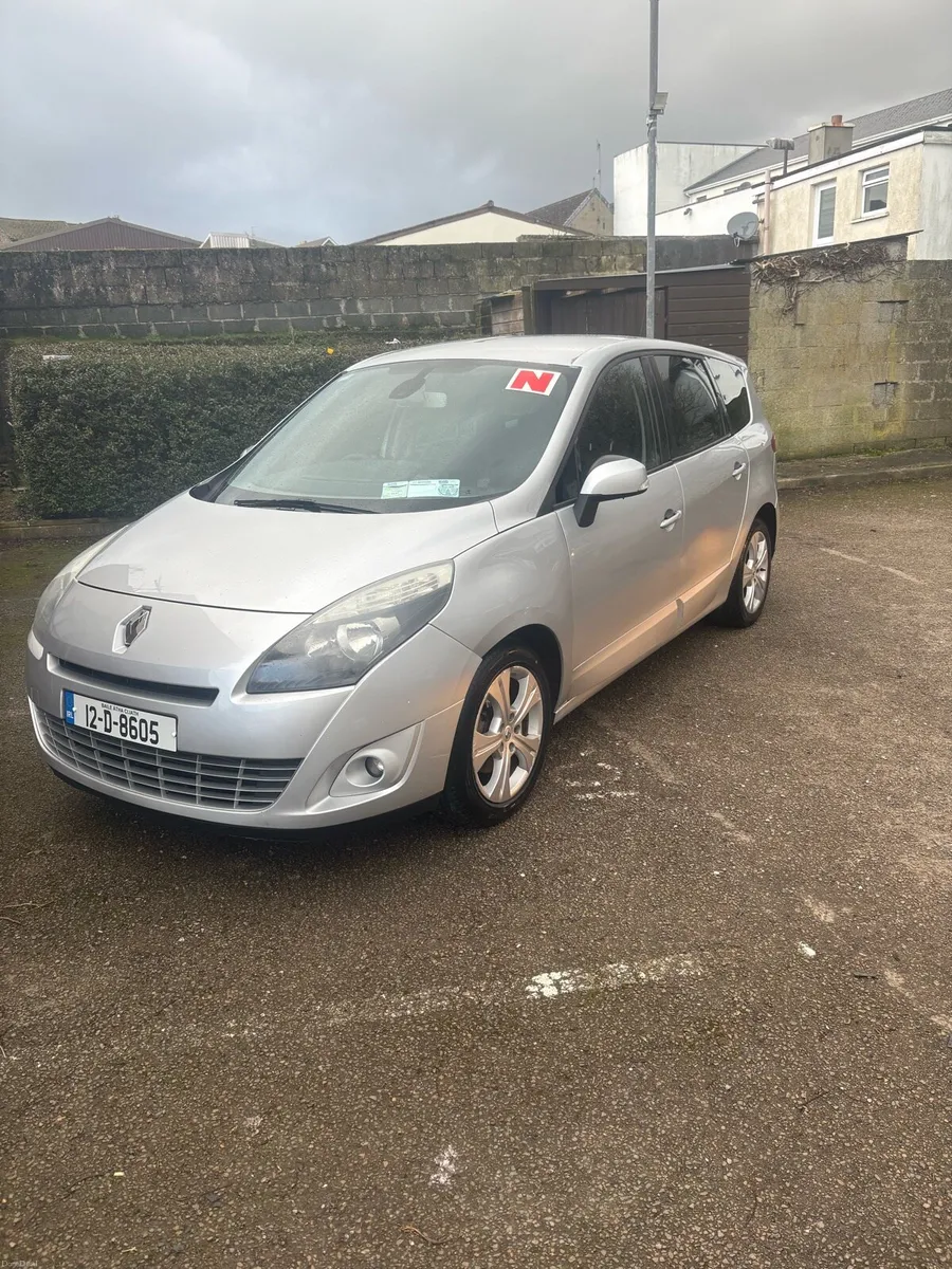 Renault Grand Scenic - Image 5