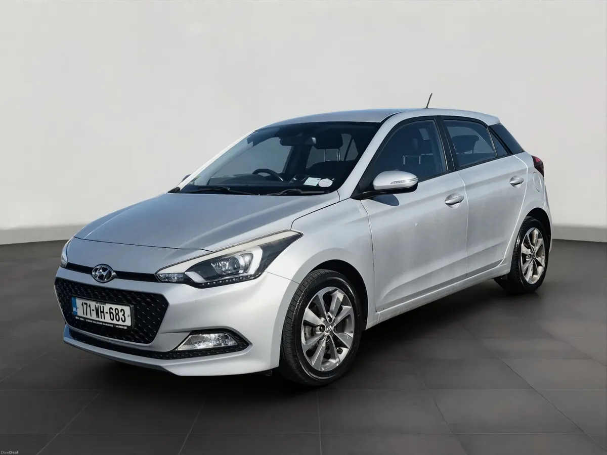 Hyundai i20  Deluxe - Image 1