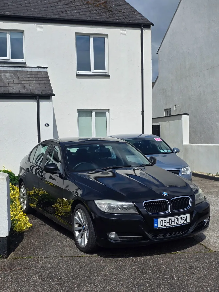 BMW E90 3-Series 2009 - Image 1