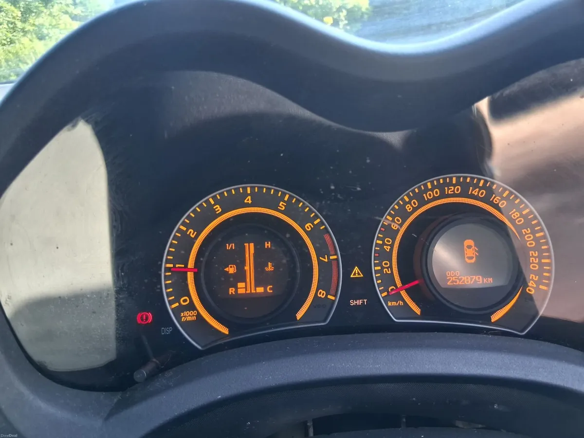 Toyota Auris 2008 1.4L - Image 6