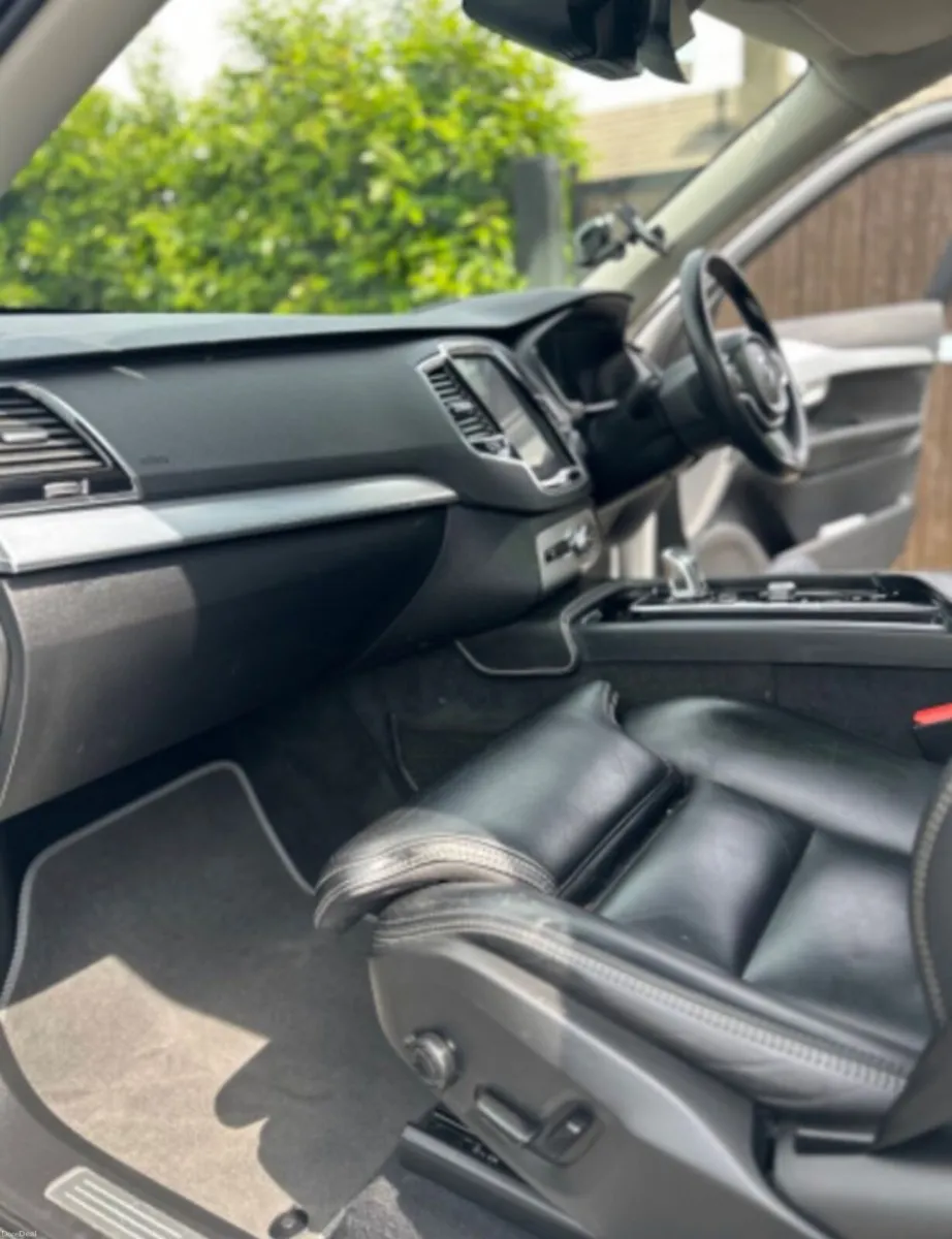 2019 (191) Volvo XC90 2.0 T8 MOMENTUM PRO AWD 5 5D - Image 6