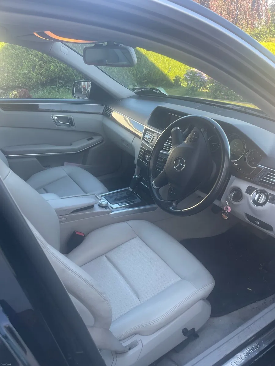 Car - Image 5