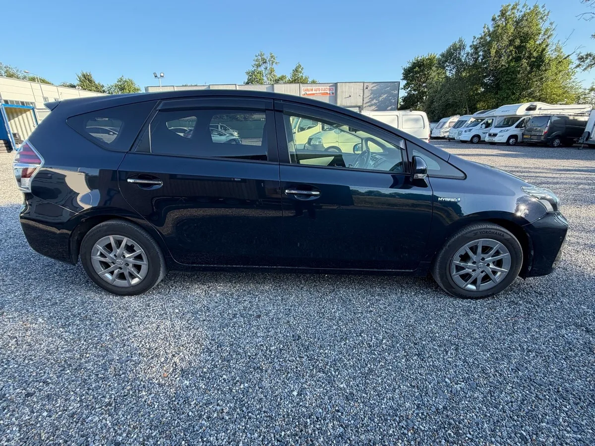 Toyota Prius alpha 7 seater 2020 - Image 2