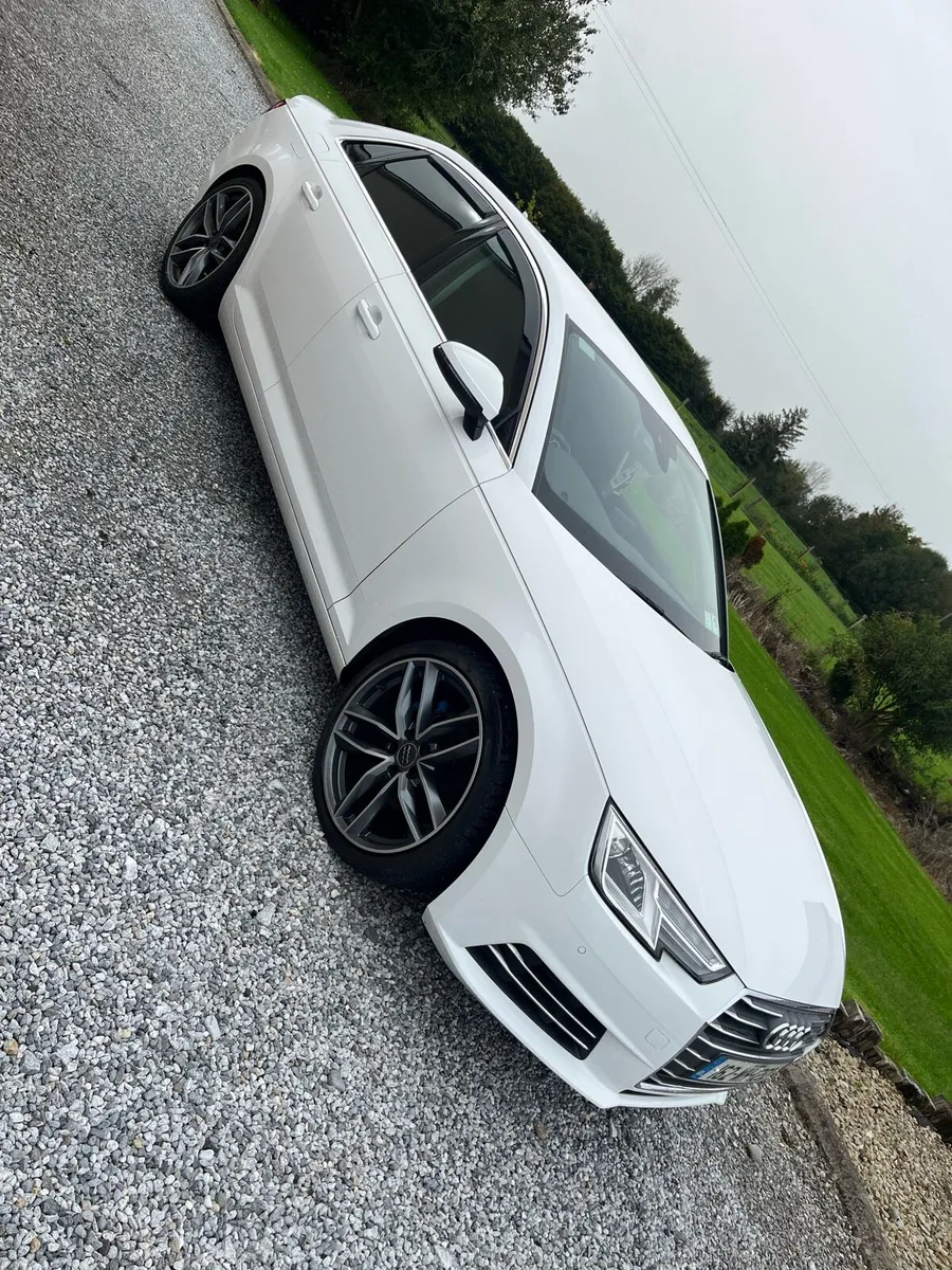 Audi A4 2016 - Image 2