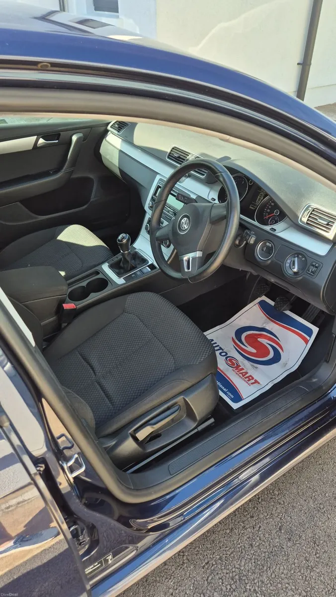 Volkswagen Passat 2013 - Image 4