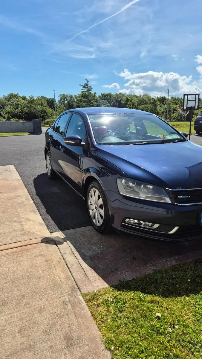 Volkswagen Passat 2013 - Image 1