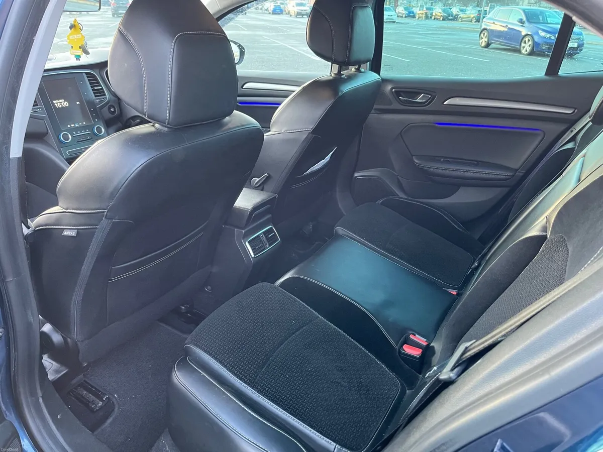 Renault Megane 2017 - Image 5