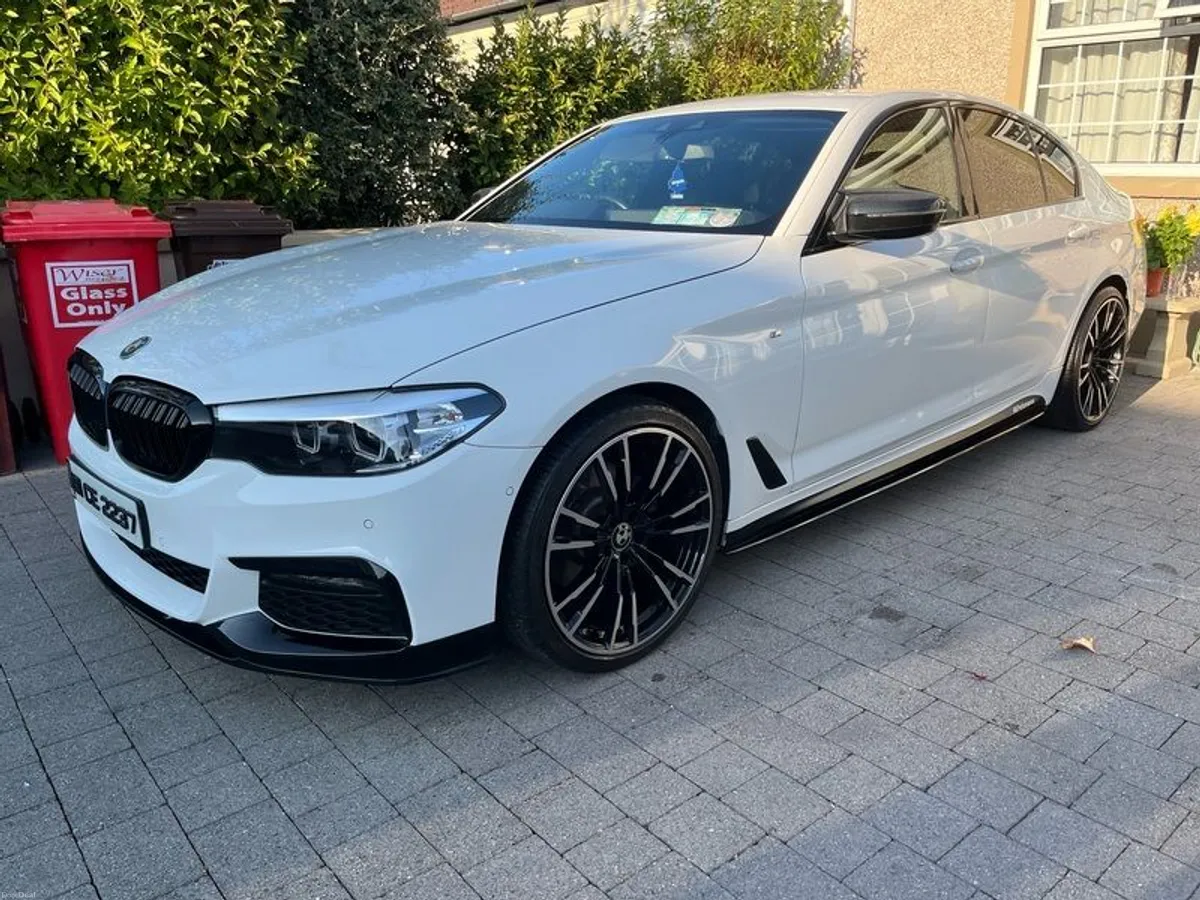 2019 Bmw 5-series - Image 3