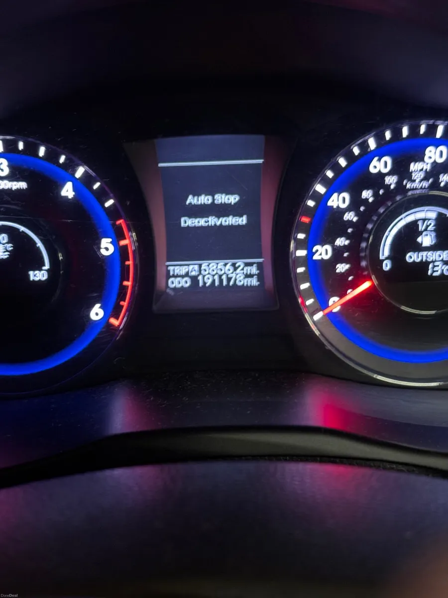 Hyundai i40 2013 - Image 2