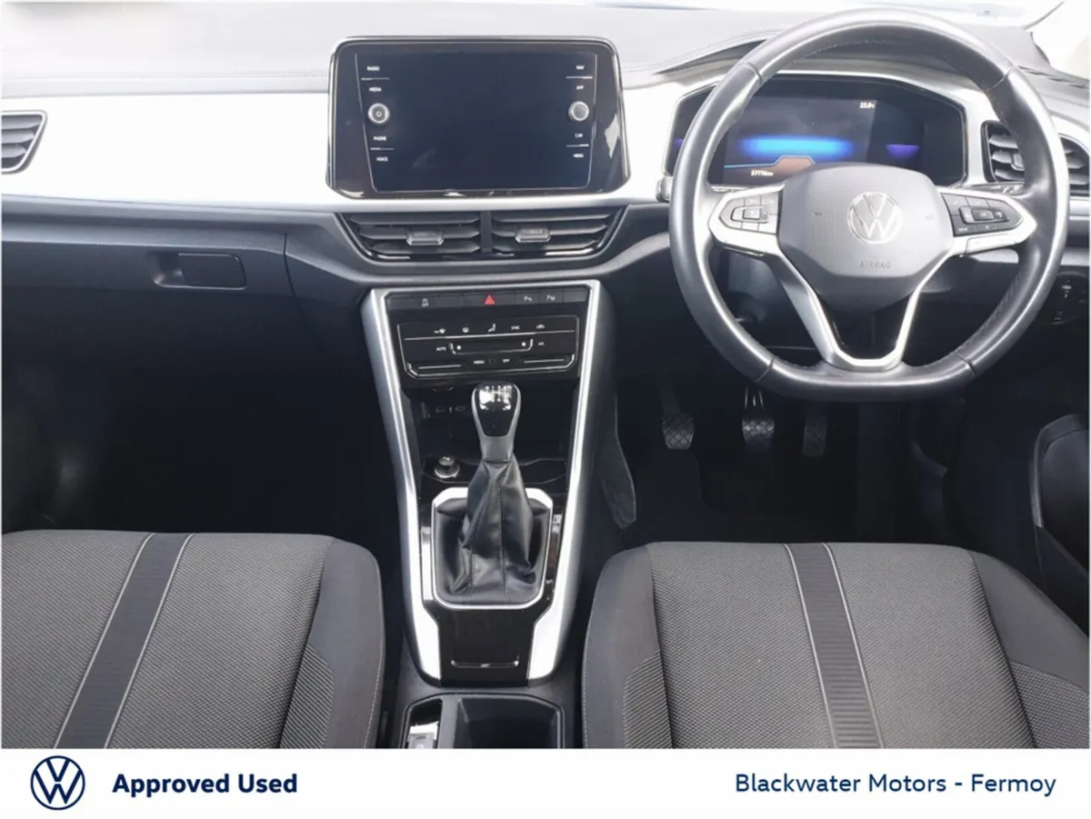 Volkswagen T-Roc 2.0TDI 116BHP LIFE - Image 3