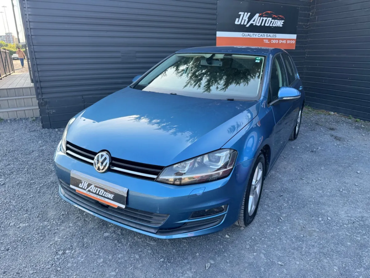 Volkswagen Golf 1.2 TSI AUTO 40TH EDITION - Image 3
