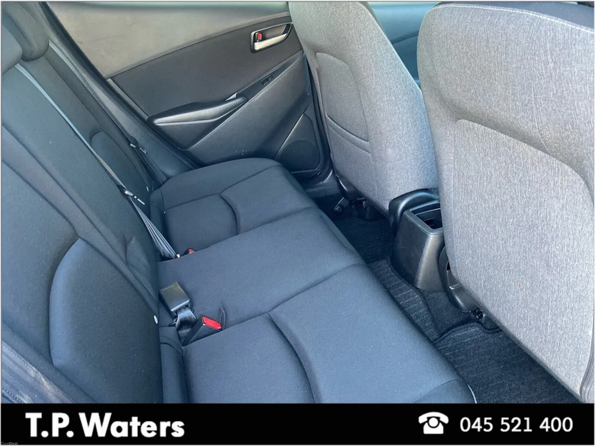 Mazda Mazda2 1.5 AUTOMATIC - REVERSING CAMERA - SA - Image 6