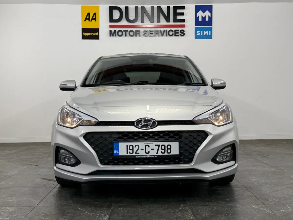 Hyundai i20 **ACTIVE DELUXE PLUS MODEL **MULTI FUN - Image 3