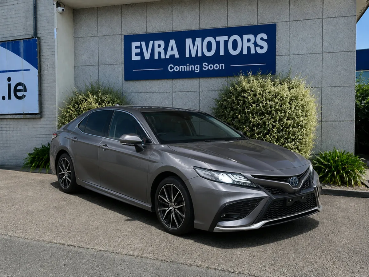 Toyota Camry WS AUTOMATIC HYBRID 2.5 PETROL //HIGH