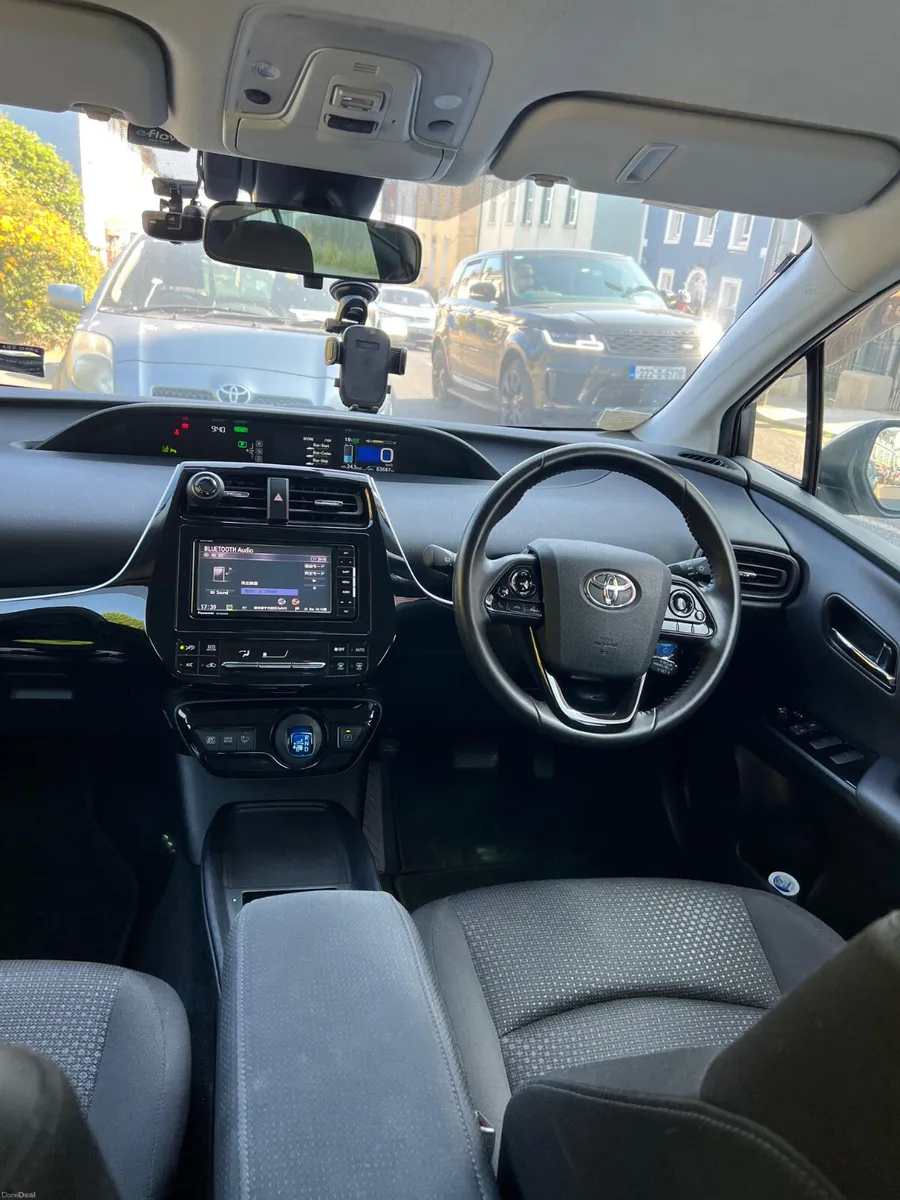 Toyota Prius 2019* Low mileage* - Image 5