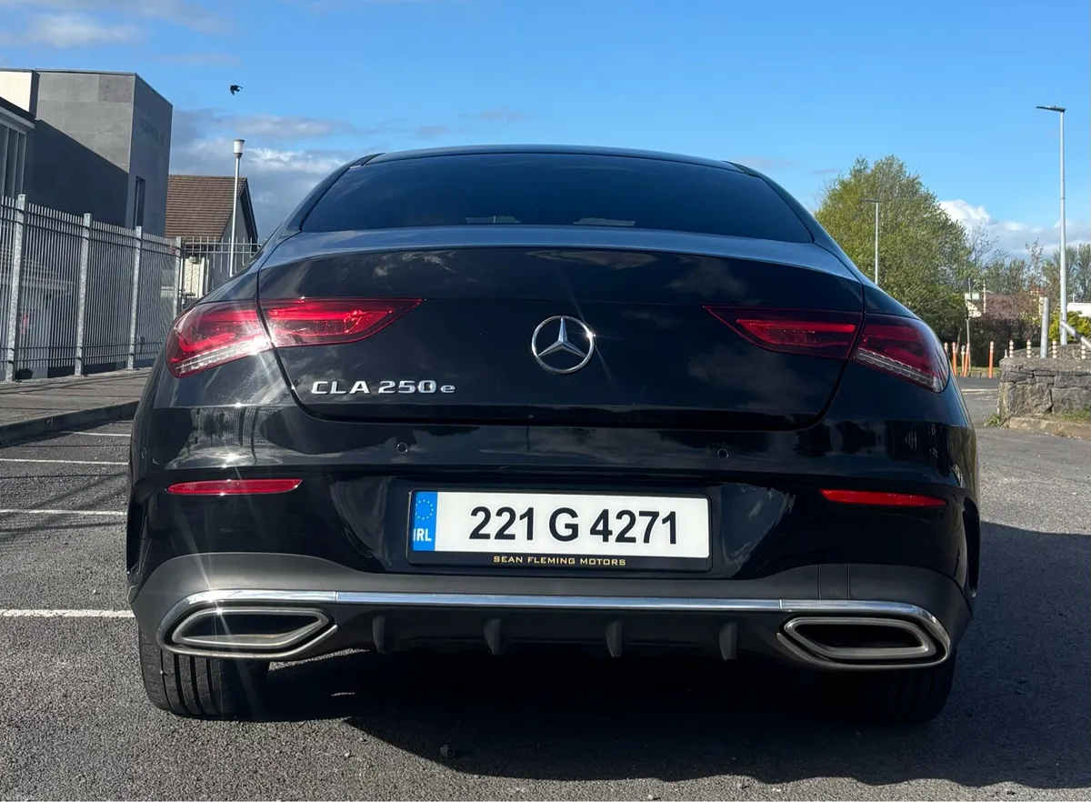2022 Mercedes CLA 250e AMG Line - Image 5