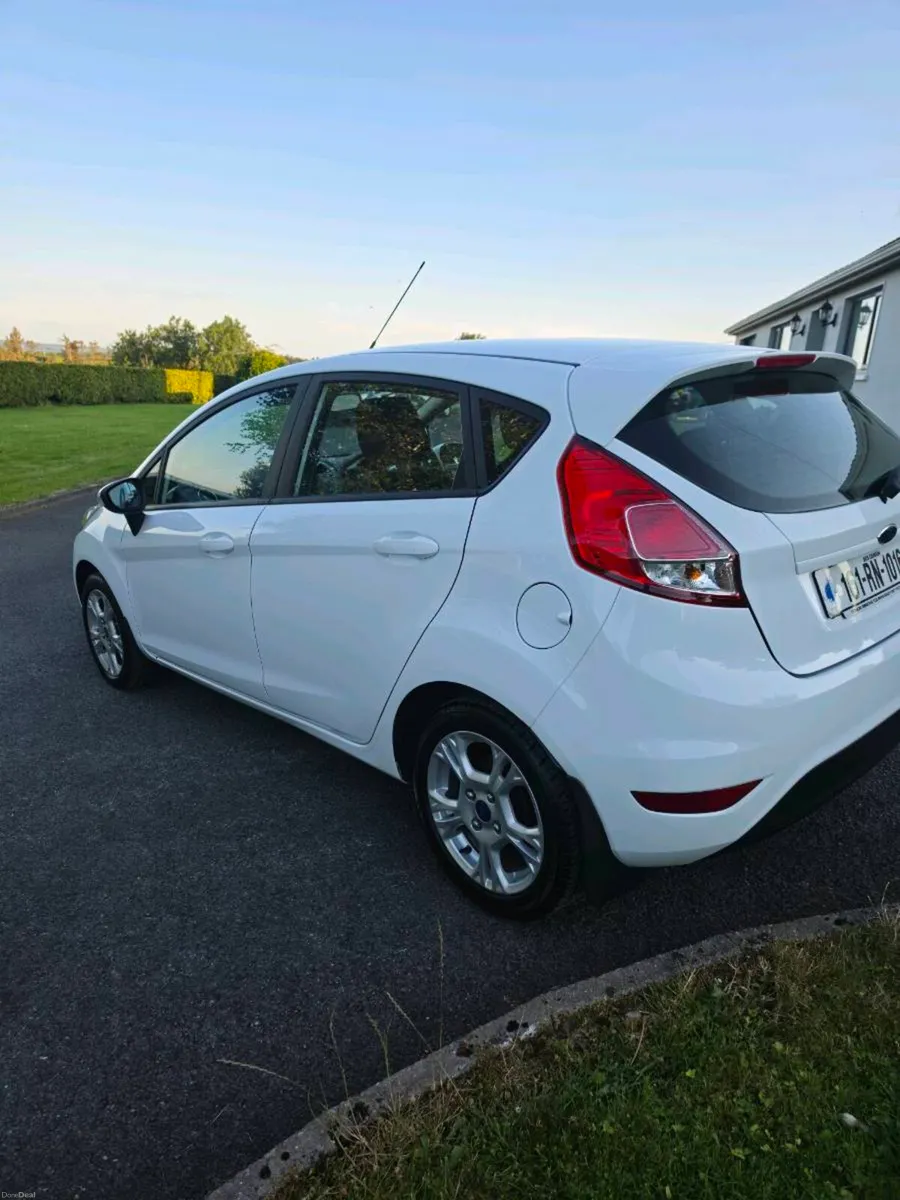 161 Ford Fiesta Zetec 1.25 - Image 3
