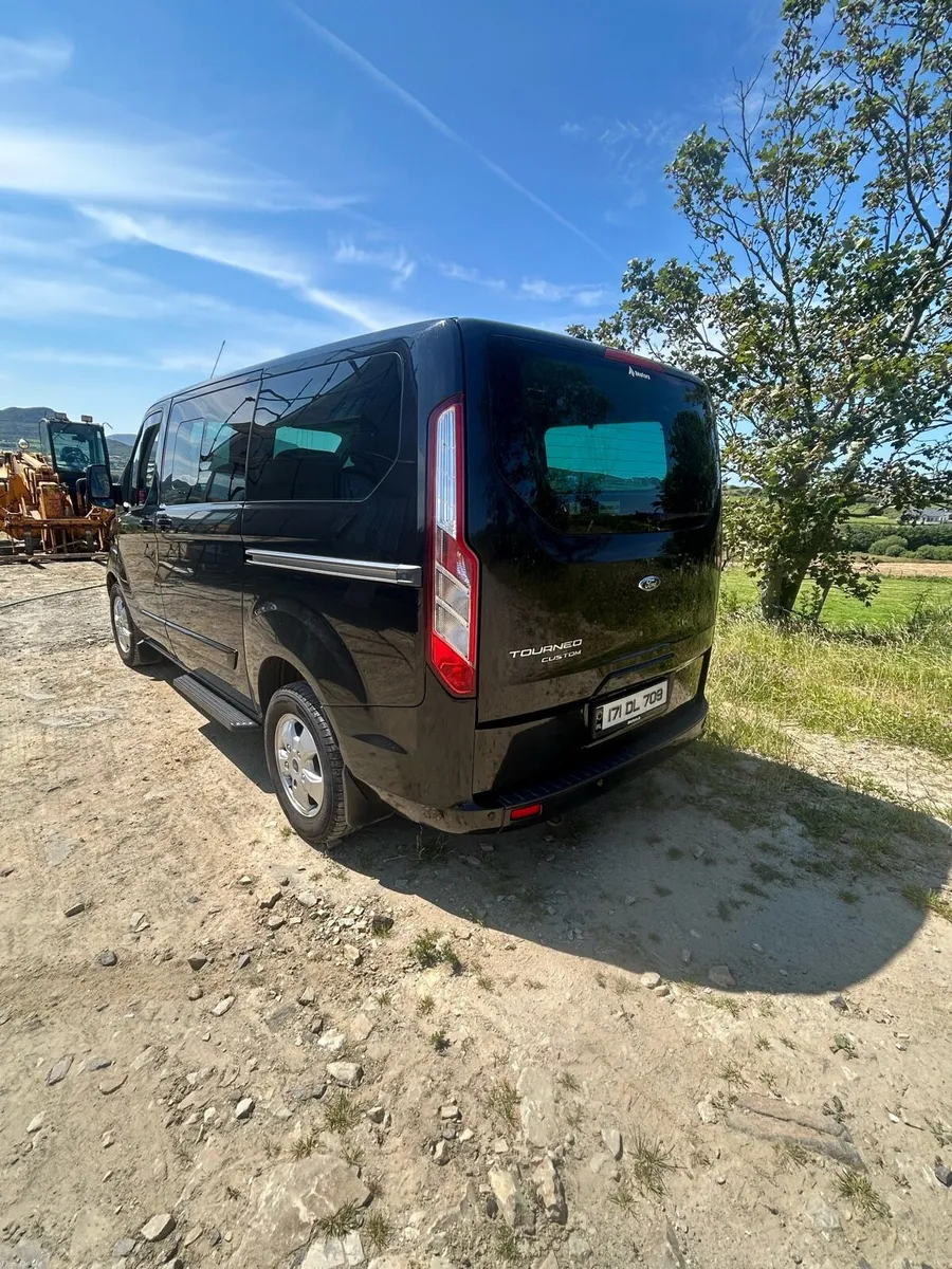 Ford Tourneo Custom - Image 2