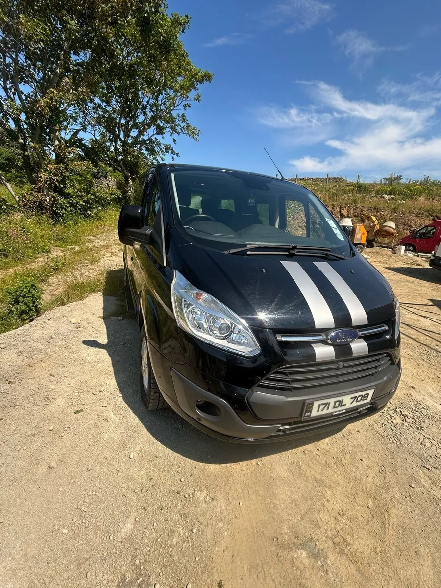 Ford Tourneo Custom - Image 1