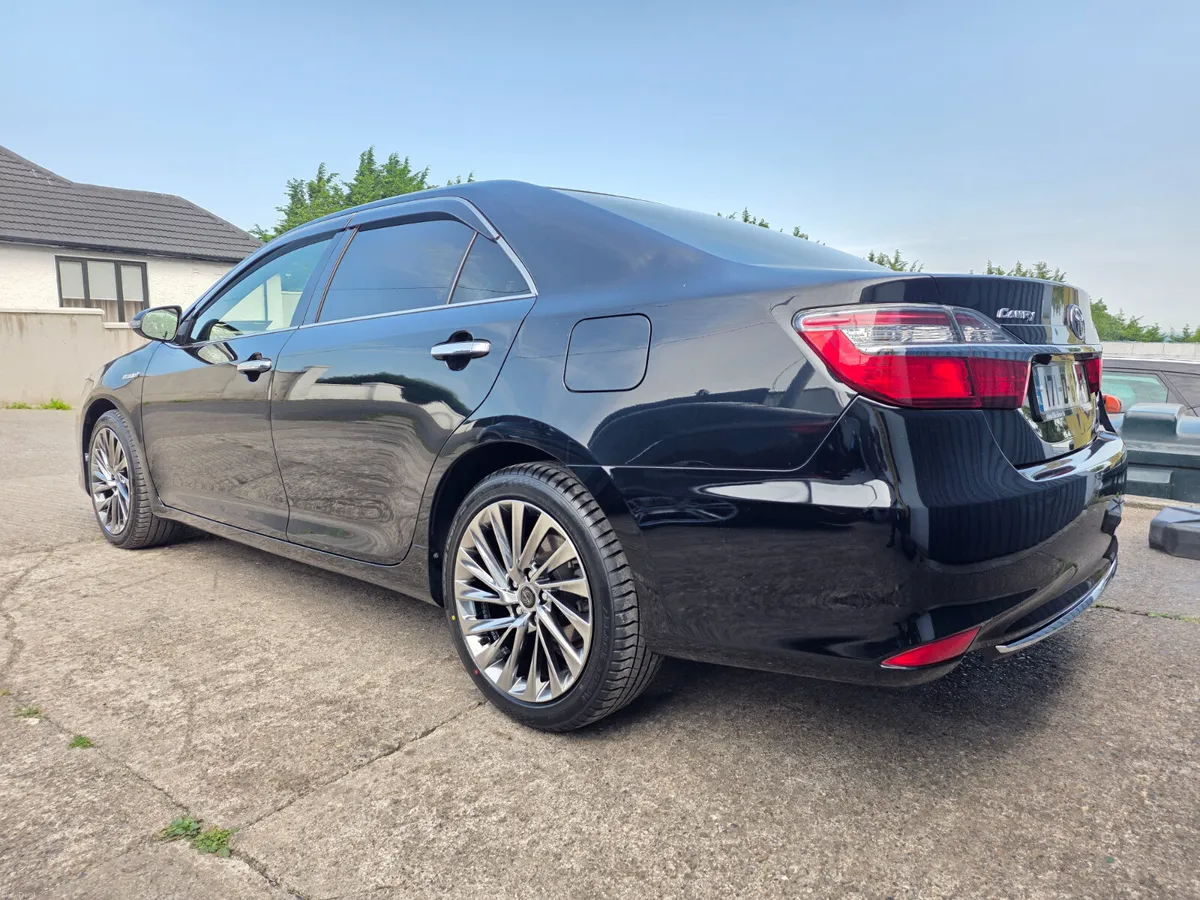 2017 TOYOTA CAMRY * ONLY 65K MILES * - Image 6