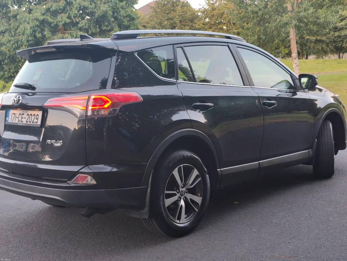 Toyota RAV4 2.0Lit Diesel Luna Full Serv History - Image 3