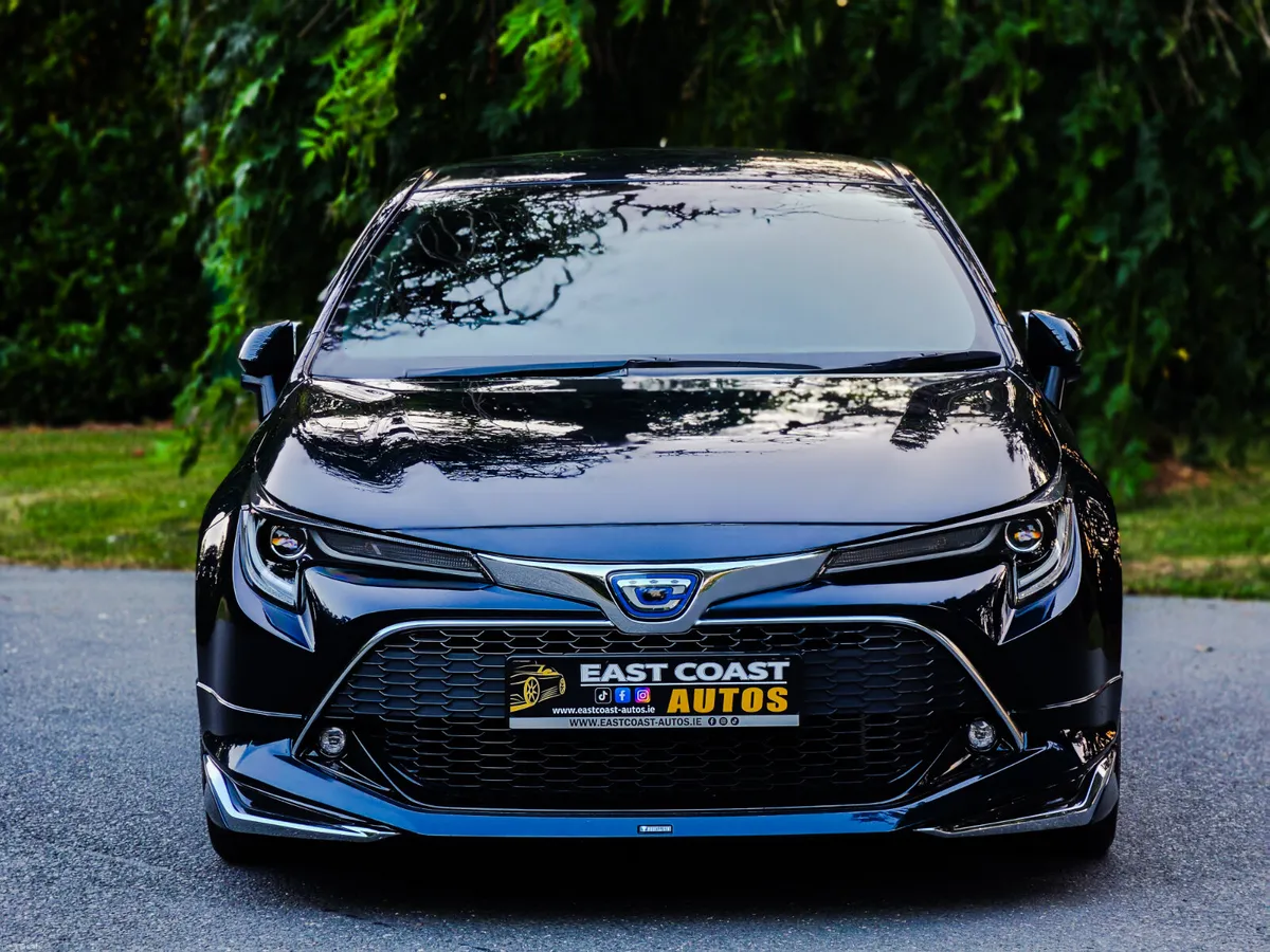2018 Toyota Corolla 1.8 Petrol Hybrid G Z Edition - Image 4