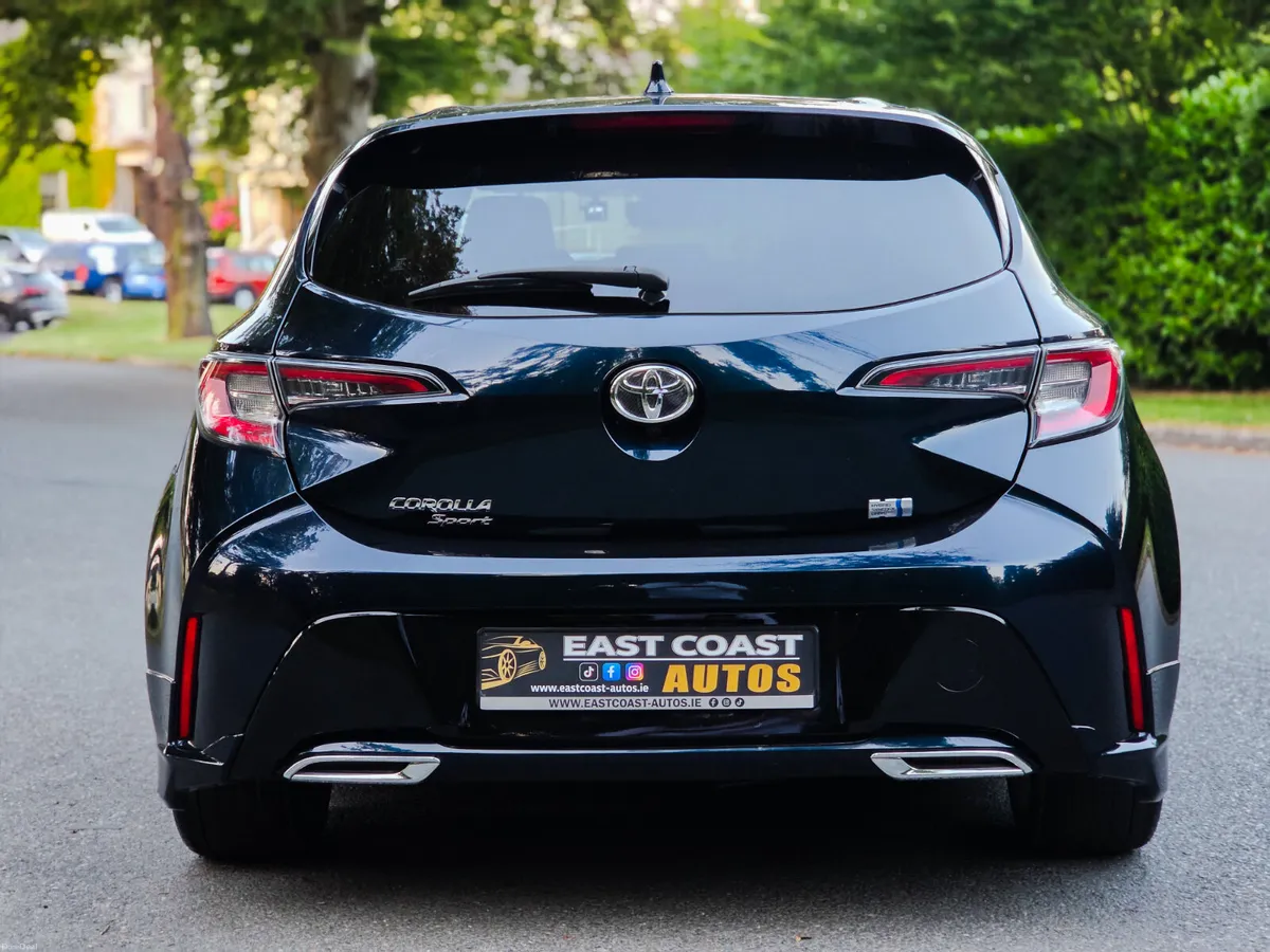 2018 Toyota Corolla 1.8 Petrol Hybrid G Z Edition - Image 6