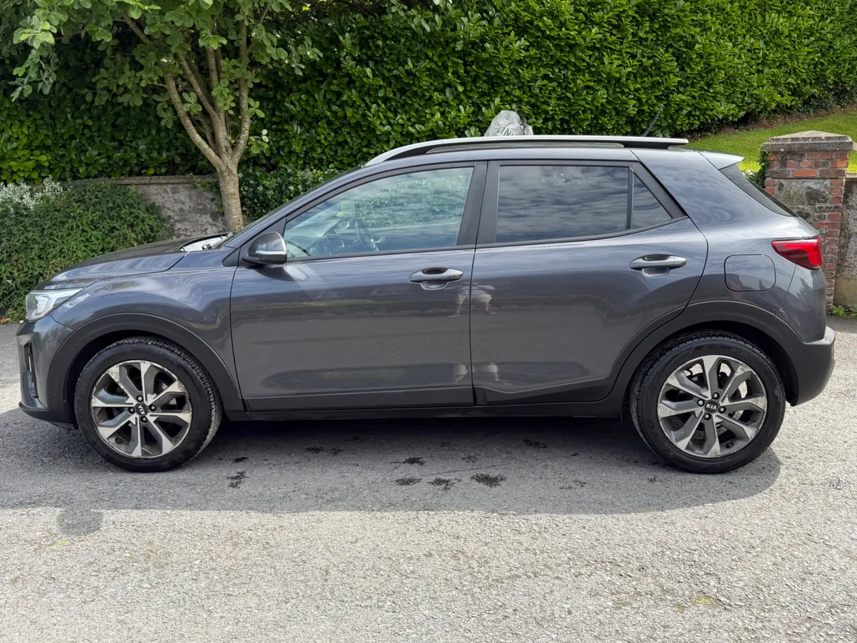 Kia Stonic 2017 - Image 2