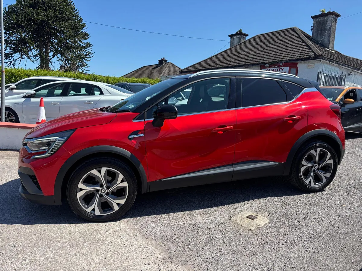 Renault Captur RS  LINE  STUNNING   CAR  PETROL - Image 3