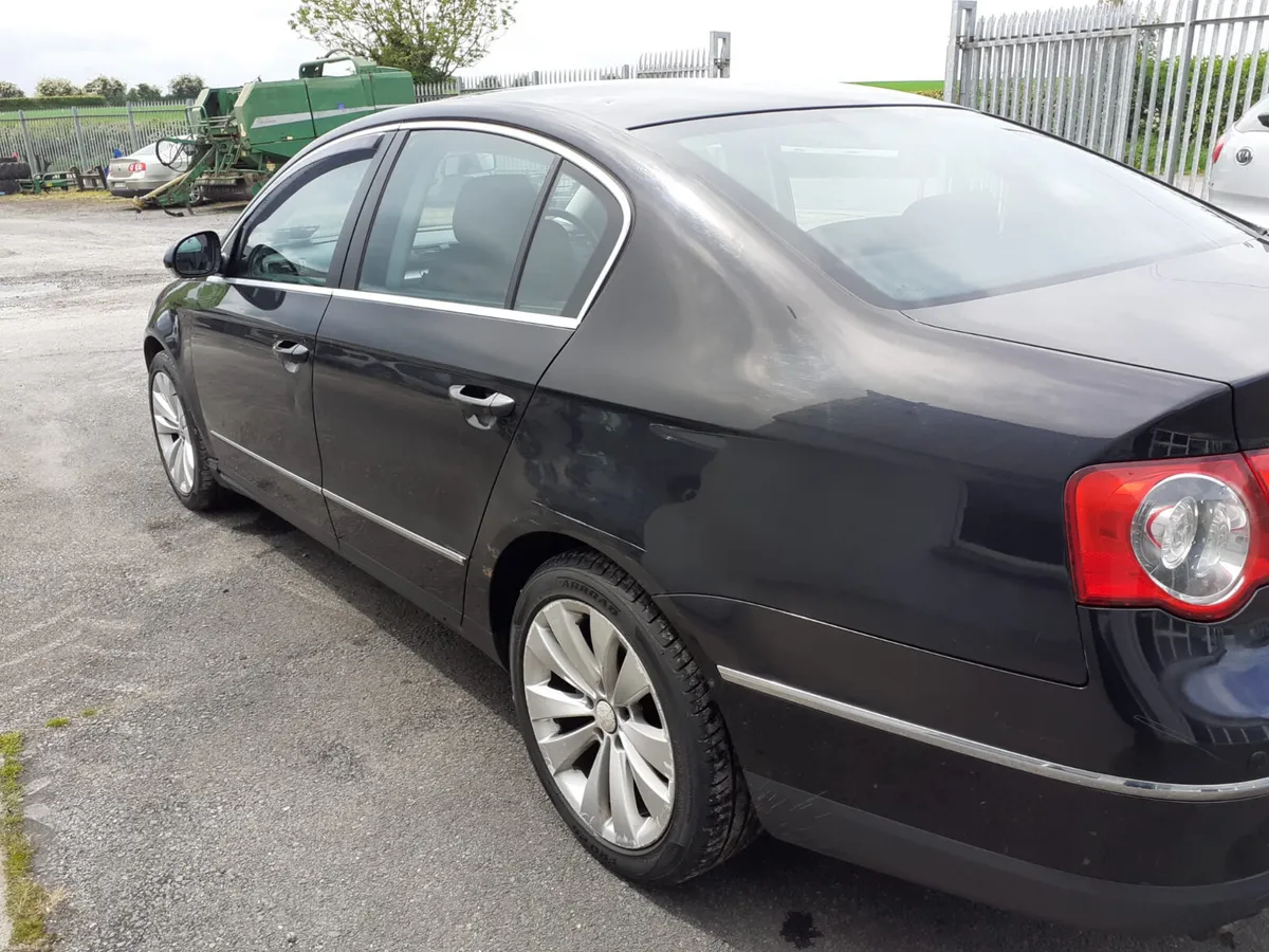 Volkswagen Passat 2008 with AIR CON - Image 6