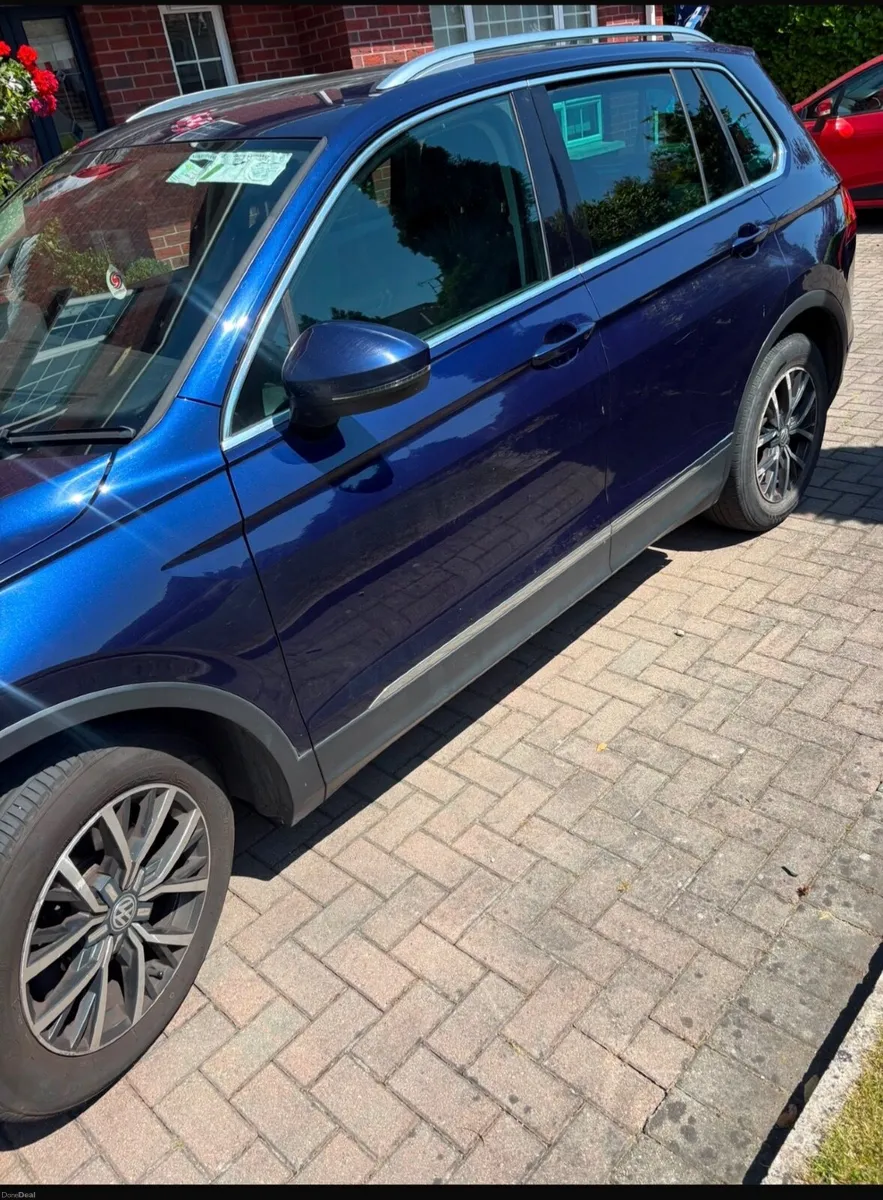 Volkswagen Tiguan 2017 - Image 3