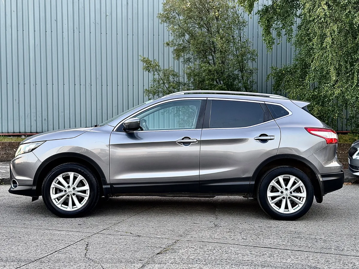 🔴 Nissan Qashqai Pan Roof SV High Spec - Image 4