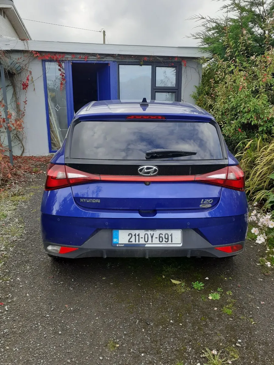 Hyundai 2021  1.2  petrol  i20 LAUNCH  EDITION - Image 2