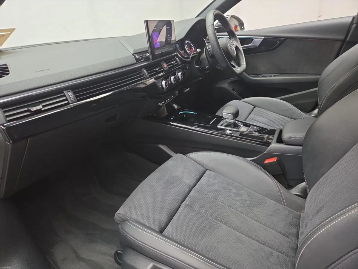 Audi A5 2.0TDI 190 S Line Black Edition S-Tronic S - Image 4