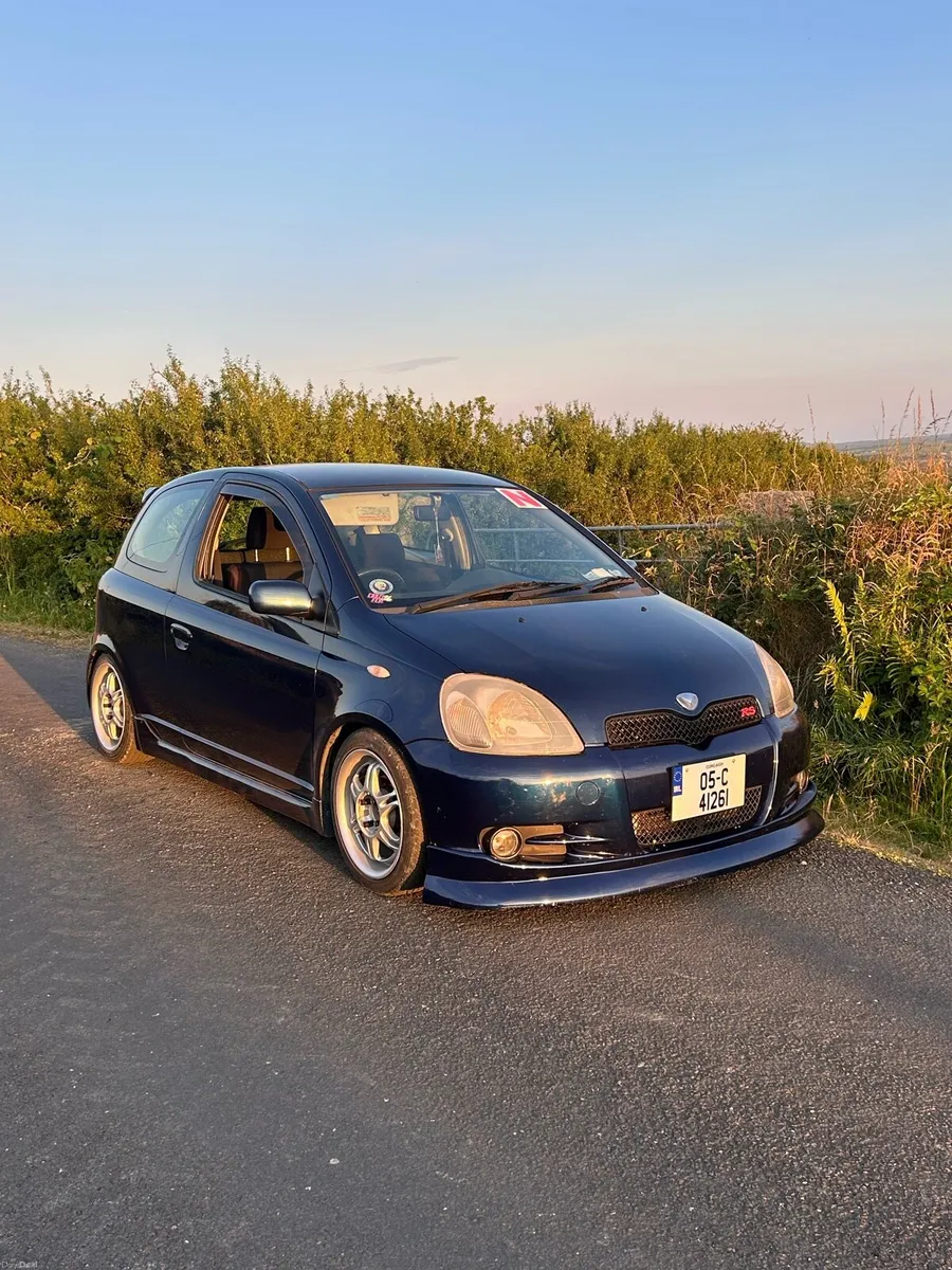 Vitz rs replica - Image 1