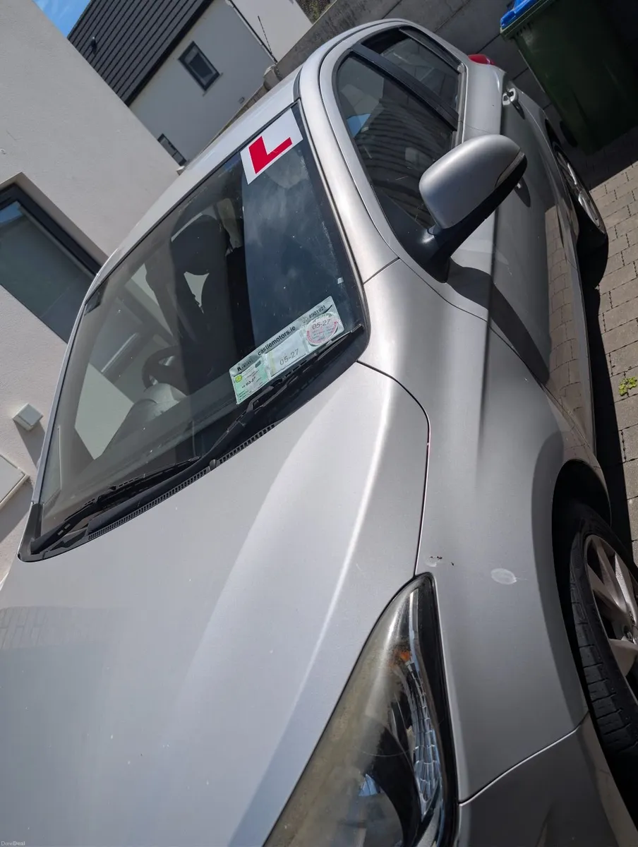 Hyundai i20 2012 // ISO FIX // 2 Keys - Image 3