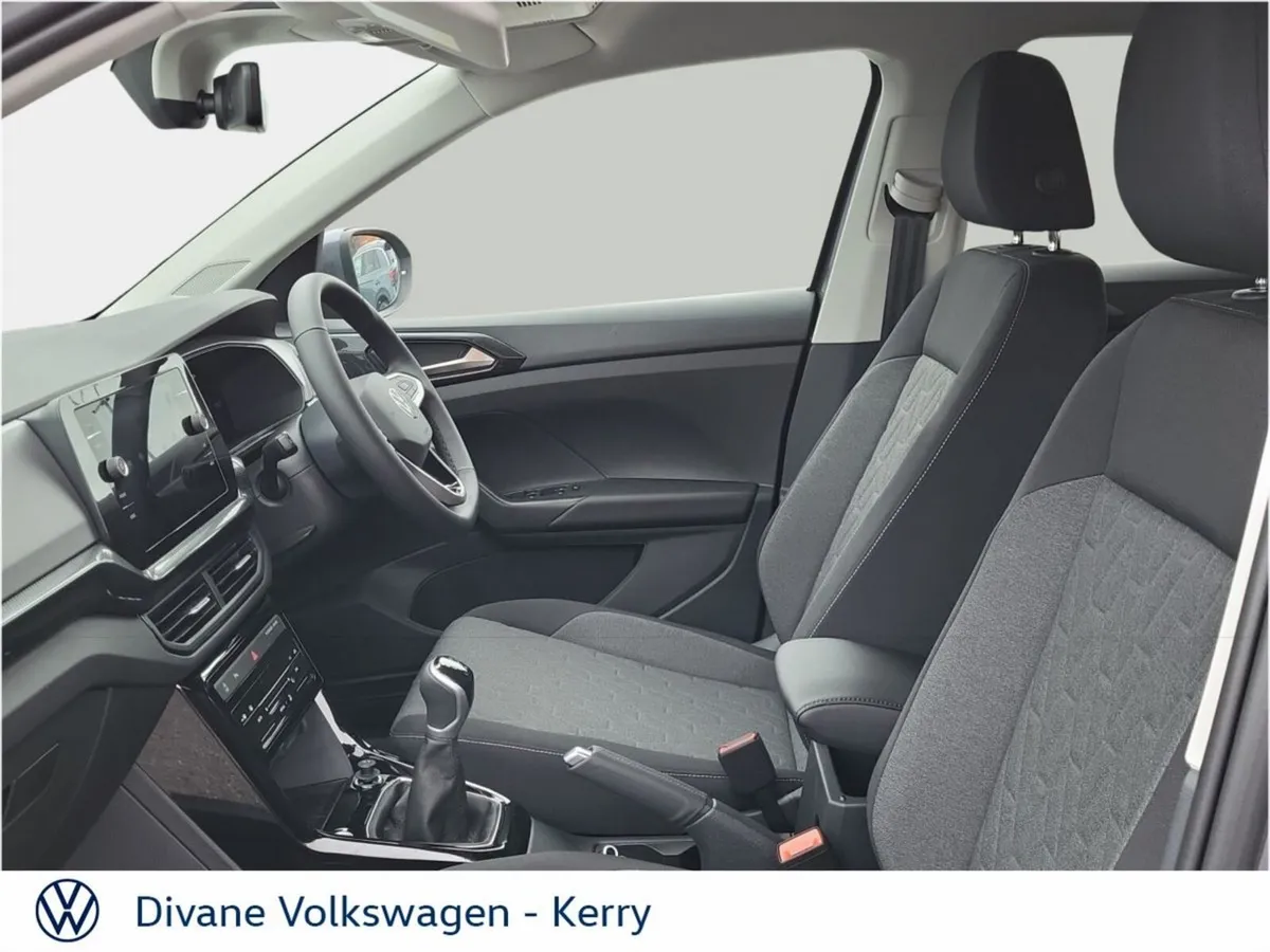Volkswagen T-Cross EDITION 75 1.0 TSI PETROL 95 BH - Image 4