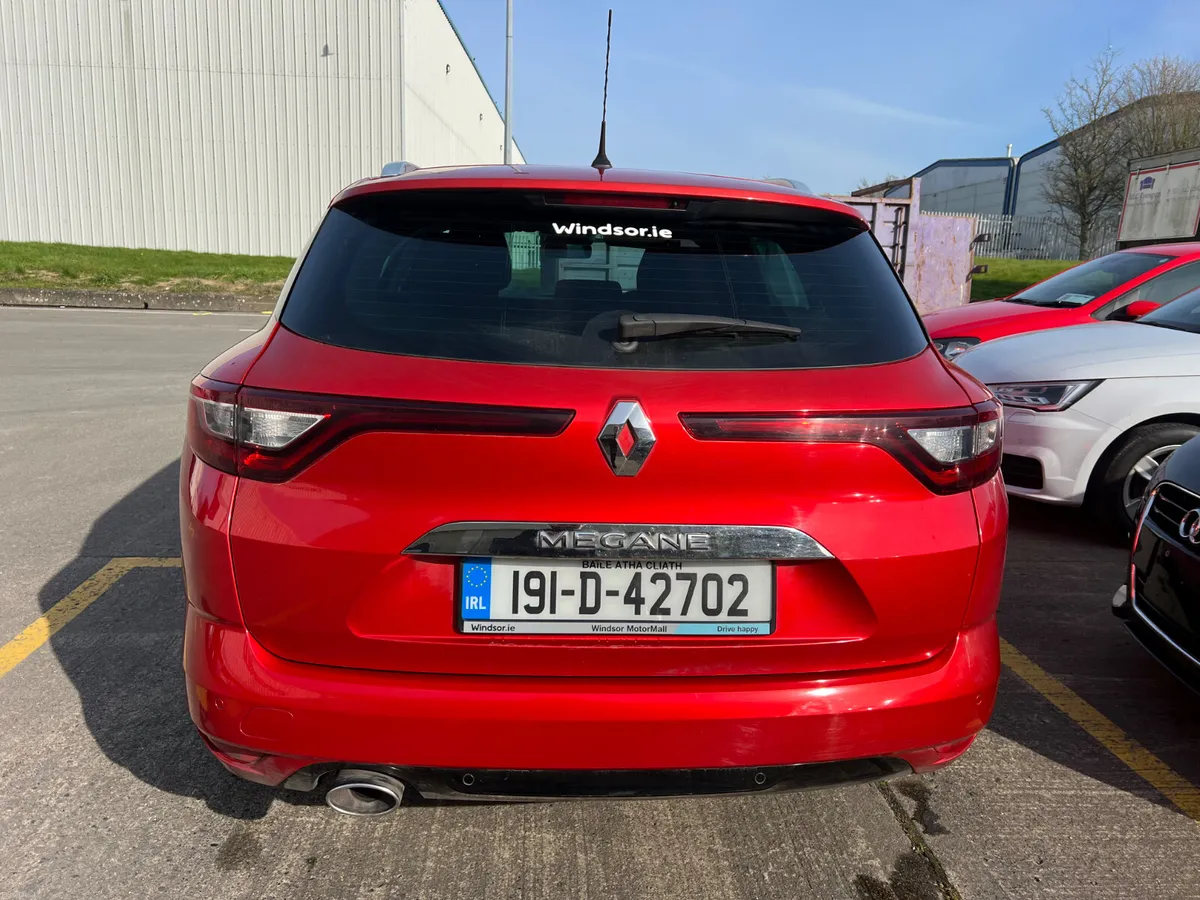 Renault Megane 2019 NCT 05/27 - Image 4
