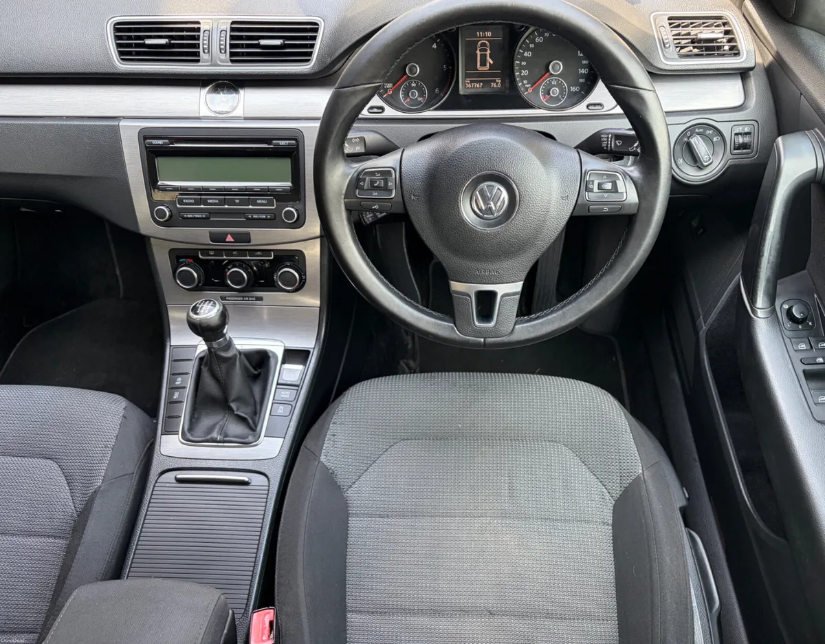 Volkswagen Passat 2.0 TDI Estate - Image 6