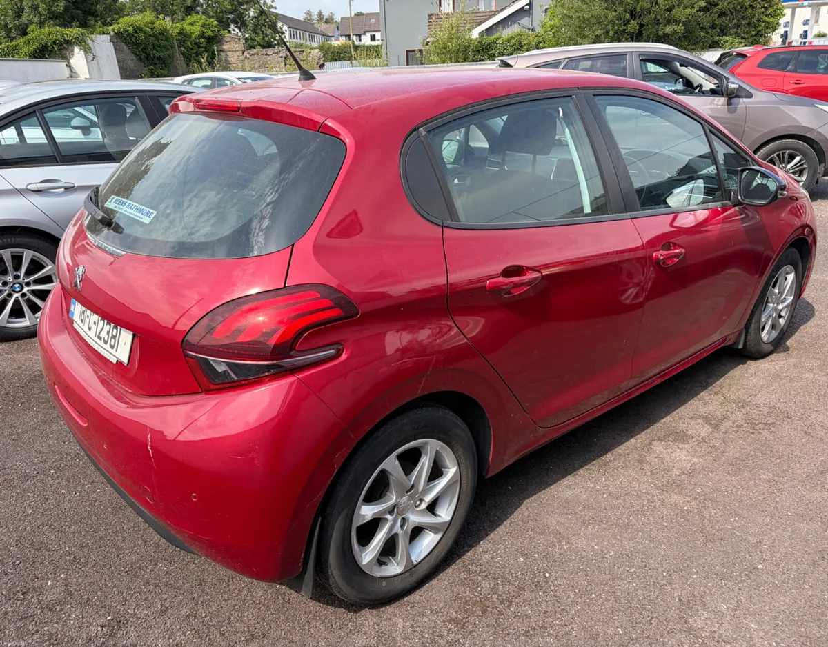 Peugeot 208 ACTIVE 1.6 BLUE HDI 75 4DR - Image 3