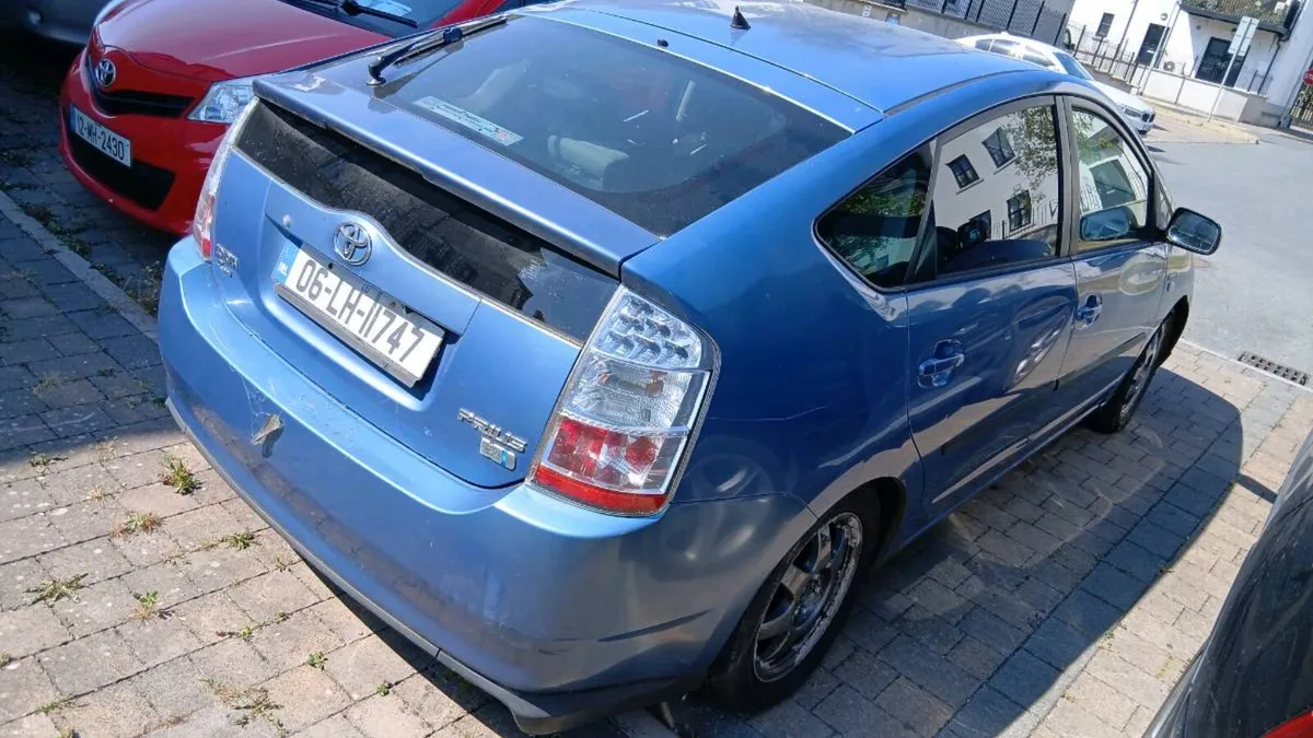 2006 toyota prius hybrid 1.5 auto - Image 4