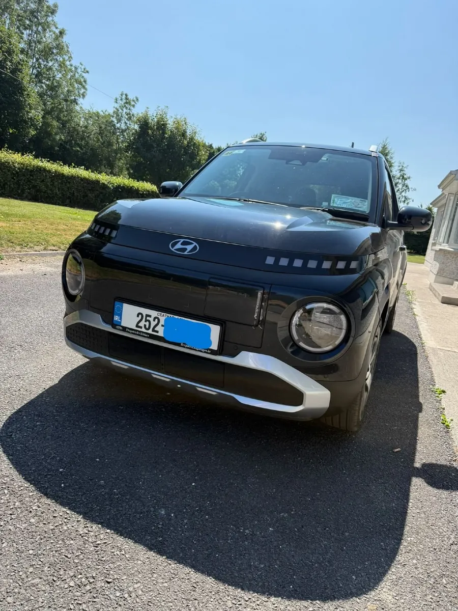 252 Hyundai Inster Elegance 49kWh Auto - Image 1